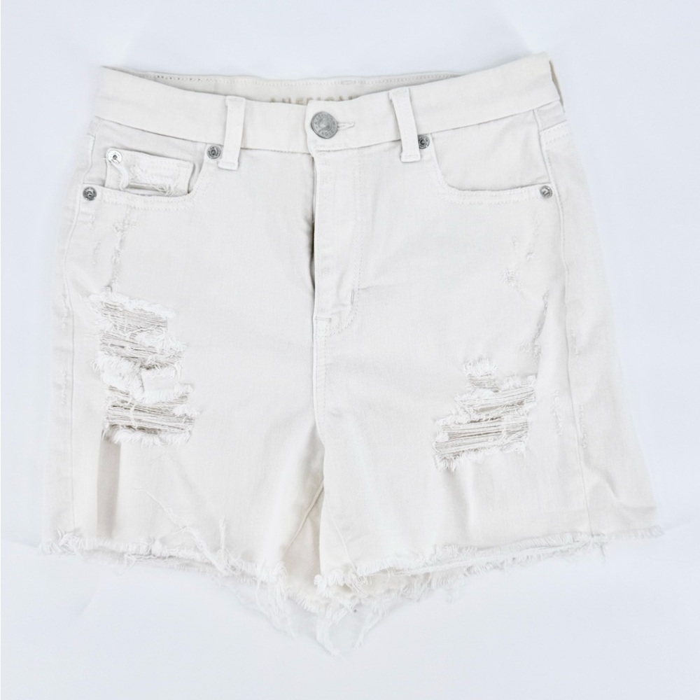 American Eagle Curvy High Rise White Distressed Shorts Size 4